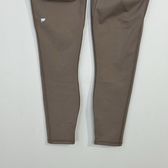 NWT Fabletics Define High Waisted 7/8 Leggings Size M Dessert Shadow - Picture 8 of 12